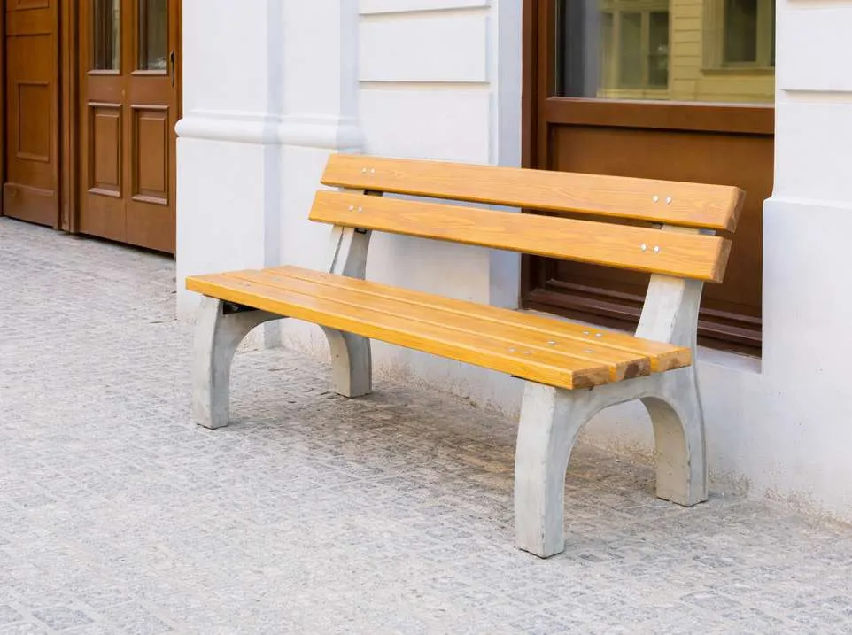 Banc urbain Marin en béton et épicéa scandinave