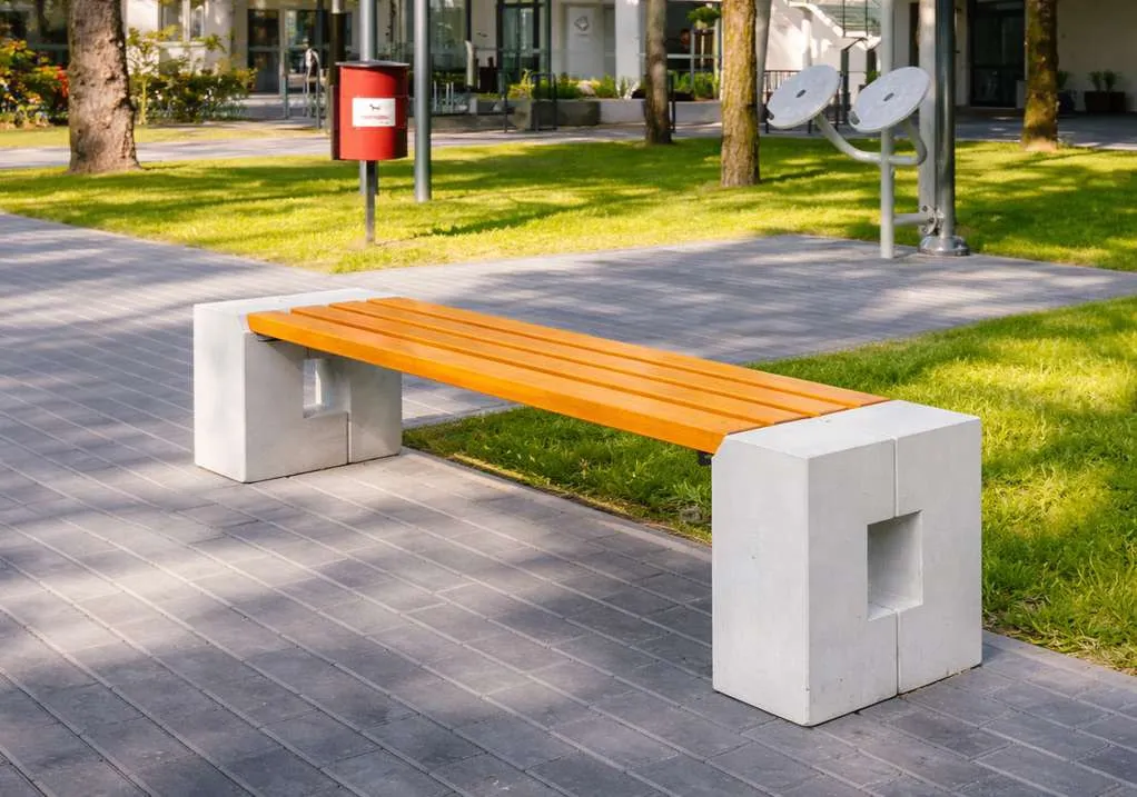 Banc urbain Mato sans Dossier en béton et épicéa scandinave