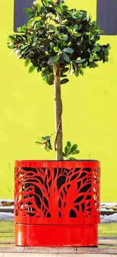 Pot urbain rouge à motif d’arbre découpé au laser — Magal